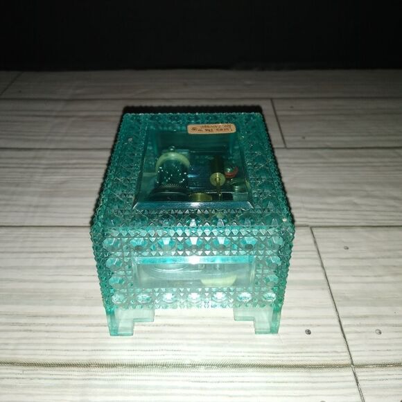 Sankyo Vintage Japan Music Box Lara's Theme 5 Dr. Zhivago Box Made In Hong Kong - Picture 5 of 10